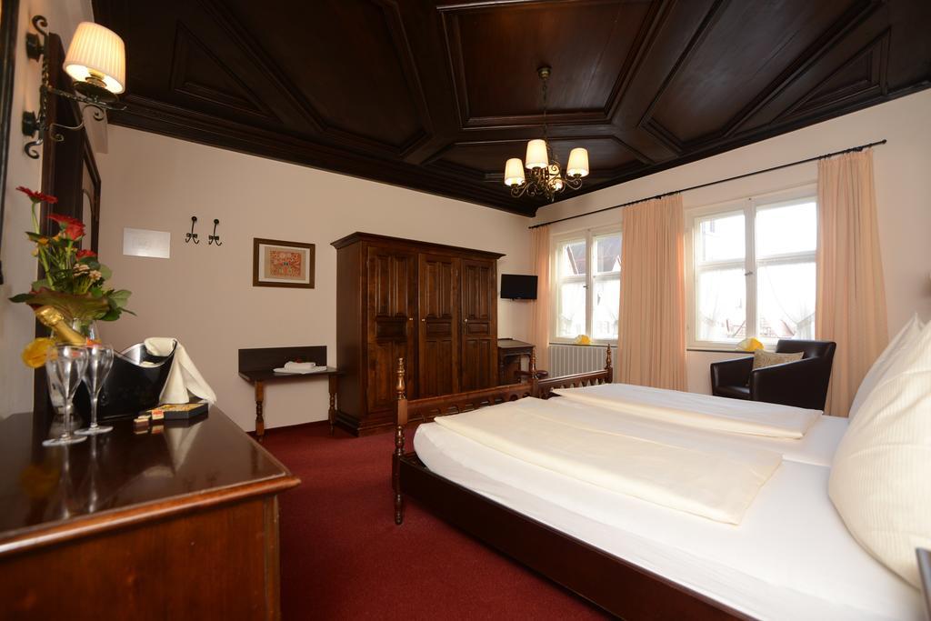 Hotel Eisenkrug دينكلسبهل الغرفة الصورة