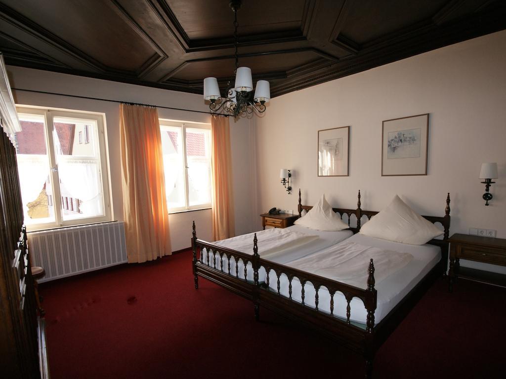 Hotel Eisenkrug دينكلسبهل الغرفة الصورة